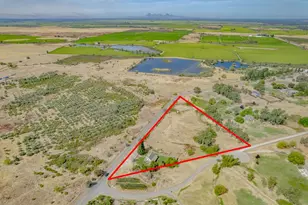 3781 Iowa City Rd, Loma Rica, CA 95901 - Photo 2