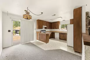 12101 Pye Ln, Auburn, CA 95602 - Photo 6