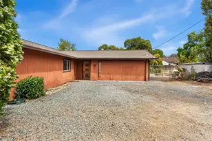 12101 Pye Ln, Auburn, CA 95602 - Photo 1