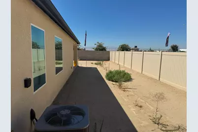 7817 Avacado Lane, Bakersfield, CA 93313 - Photo 4