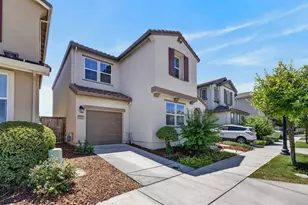 2505 Buzz Aldrin Way, Sacramento, CA 95834 - Photo 2
