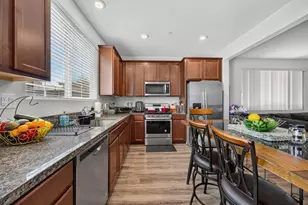 2505 Buzz Aldrin Way, Sacramento, CA 95834 - Photo 10