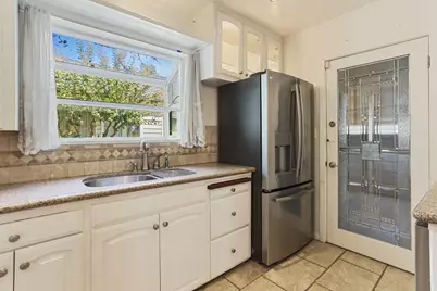 21 W Arcade Street, Stockton, CA 95204 - Photo 10