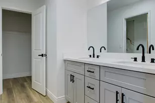 785 Fullerton Dr, Turlock, CA 95382 - Photo 20