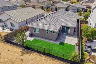 8237 Loyal Dr, Sacramento, CA 95829 - Photo 38