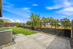 8237 Loyal Dr, Sacramento, CA 95829 - Photo 34