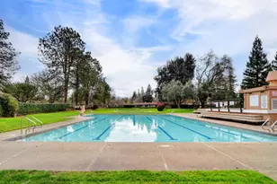 1018 Commons Dr, Sacramento, CA 95825 - Photo 38