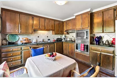 1018 Commons Drive, Sacramento, CA 95825 - Photo 12