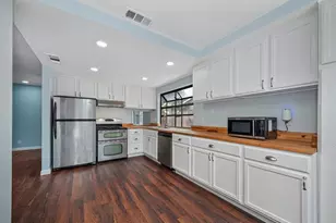 8709 Los Encantos Cir, Elk Grove, CA 95624 - Photo 12
