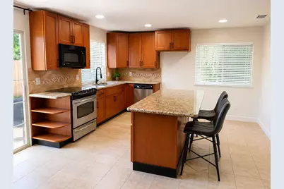 8057 Cornerstone Way, Citrus Heights, CA 95621 - Photo 2