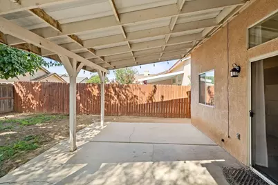5649 W Norwich Avenue, Fresno, CA 93722 - Photo 28
