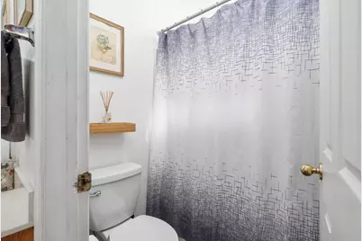 5649 W Norwich Avenue, Fresno, CA 93722 - Photo 22