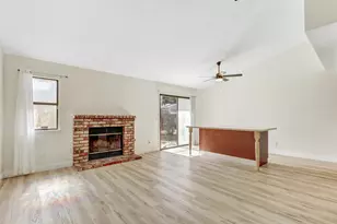 5112 Laguna Park Dr, Elk Grove, CA 95758 - Photo 8