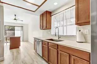 5112 Laguna Park Dr, Elk Grove, CA 95758 - Photo 18