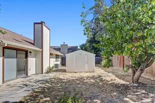 5112 Laguna Park Dr, Elk Grove, CA 95758 - Photo 40