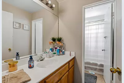214 Shadywood Avenue, Lathrop, CA 95330 - Photo 12