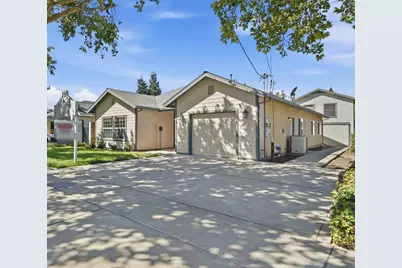 217 Palm Avenue, Ripon, CA 95366 - Photo 2