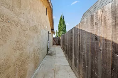 1122 Sapphire Way, Manteca, CA 95336 - Photo 22