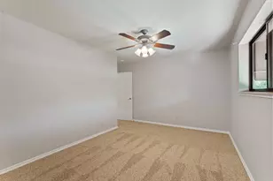 10692 Elkhorn Dr, Stockton, CA 95209 - Photo 32