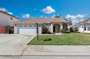 549 Victory Ave, Manteca, CA 95336 - Photo 1