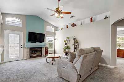 7850 Bonny Downs Way, Elk Grove, CA 95758 - Photo 6