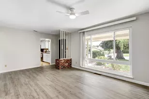 9049 Rosewood Dr, Sacramento, CA 95826 - Photo 8