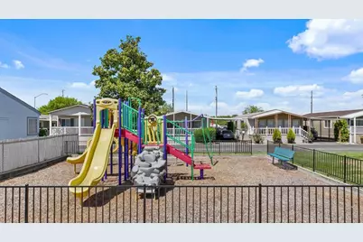 Playground Way, Modesto, CA 95355 - Photo 34