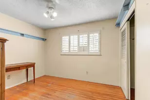 3327 Eisenhower Dr, Sacramento, CA 95826 - Photo 26