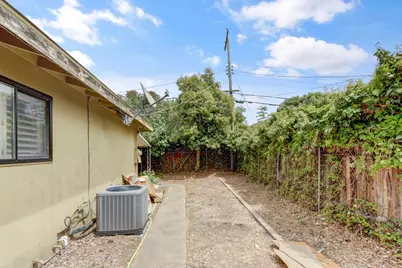 3327 Eisenhower Drive, Sacramento, CA 95826 - Photo 30