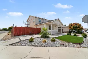 842 Norfolk Ave, Patterson, CA 95363 - Photo 2