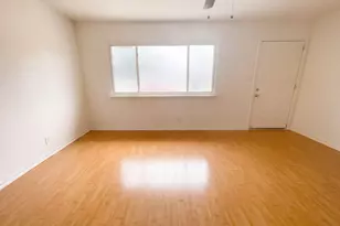 6920 Briggs Dr, Sacramento, CA 95828 - Photo 6
