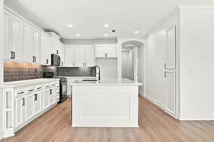 5609 Melbury Way, Antelope, CA 95843 - Photo 2