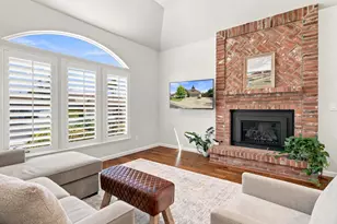 887 E Milgeo Ave, Ripon, CA 95366 - Photo 8