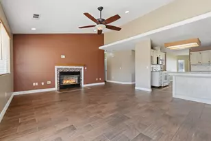 3031 W Loyola Ct, Visalia, CA 93277 - Photo 10