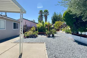 5813 Bamford Dr, Sacramento, CA 95823 - Photo 10
