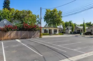 300 W Oak St, Lodi, CA 95240 - Photo 8