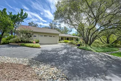 9485 Oak Leaf Way, Granite Bay, CA 95746 - Photo 4