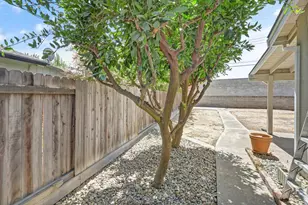 8642 Everglade Dr, Sacramento, CA 95826 - Photo 38