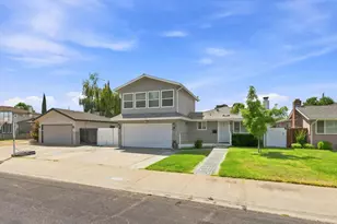 411 Whitney St, Lodi, CA 95242 - Photo 2