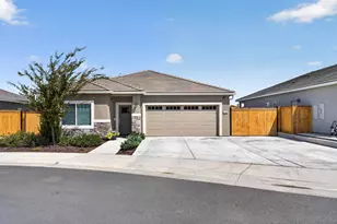 1028 Hogan Rd, Galt, CA 95632 - Photo 2