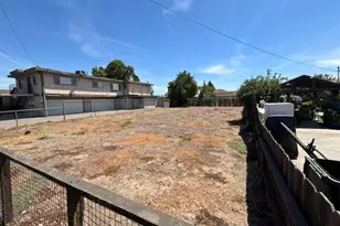 130 W Wetmore St, Manteca, CA 95337 - Photo 1