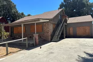 856 E Willow Ave, Manteca, CA 95337 - Photo 2