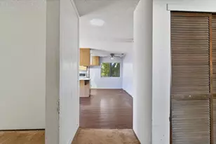 7624 Valley Wood Dr, Sacramento, CA 95828 - Photo 6
