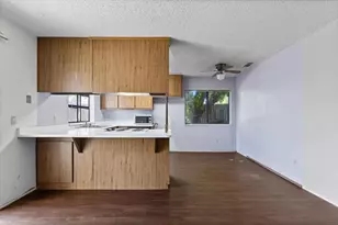 7624 Valley Wood Dr, Sacramento, CA 95828 - Photo 10