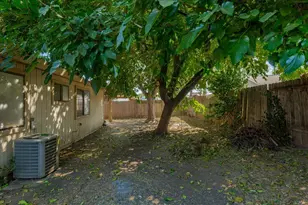 7624 Valley Wood Dr, Sacramento, CA 95828 - Photo 38