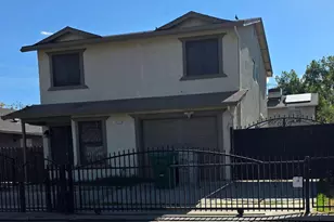 1428 Vine Cir, Atwater, CA 95301 - Photo 2