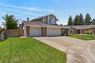 9218 Bromfield Ct, Elk Grove, CA 95624 - Photo 2