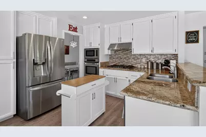 9218 Bromfield Court, Elk Grove, CA 95624 - Photo 26