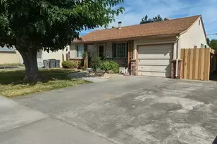 1716 Rockrose Rd, West Sacramento, CA 95691 - Photo 4