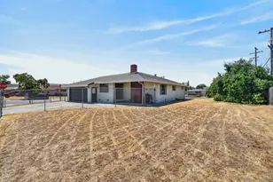 7335 Lindale Dr, Sacramento, CA 95828 - Photo 28